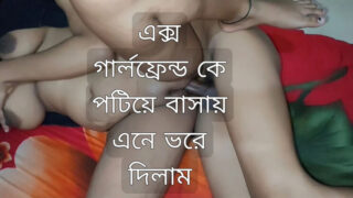 Alvi Khan evde dar amını siktirirken inleye inleye boşalıyor