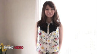 Japon çıtırlar Saya ve Rina sırayla sakso çekip kuduruyor