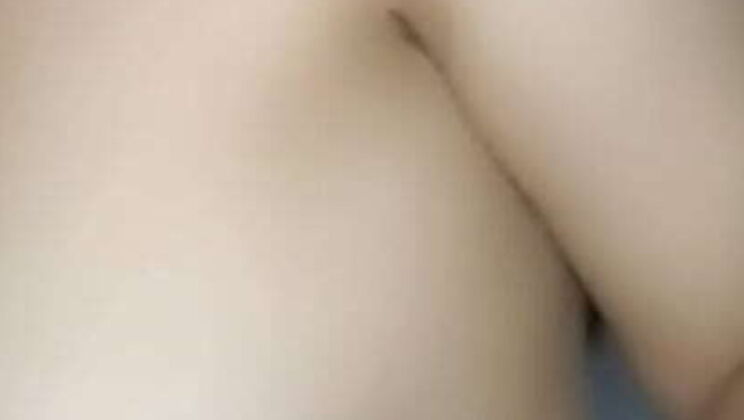 Komşum Estefani bilgisayar tamiri karşılığı deli gibi siktiriyor