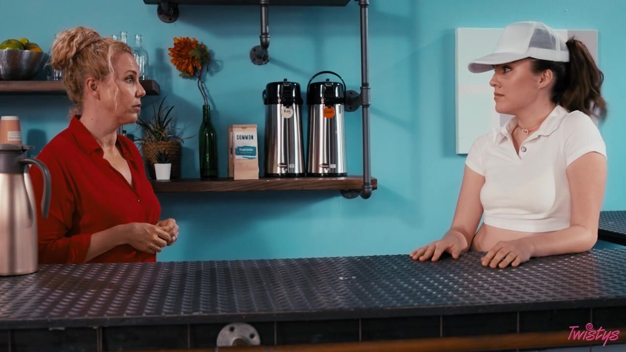 Freya Parker ateşli sevişmede amını delik deşik ettiriyor