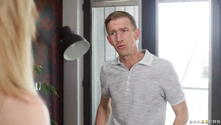 Elisa Calvi sabah kahvaltısında Danny’nin koca sapını emiyor